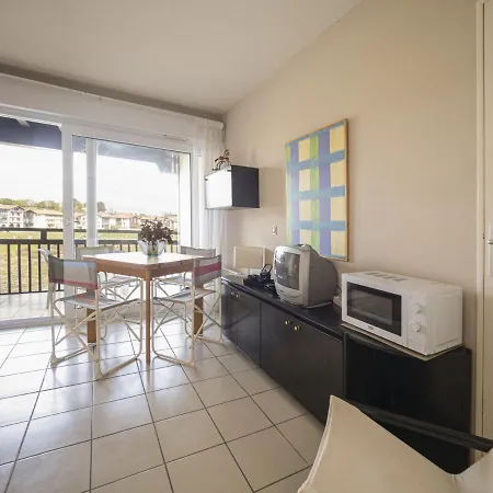 Apartment Studio Ciboure, 1 Piece, 4 Personnes - Fr-1-488-55 *